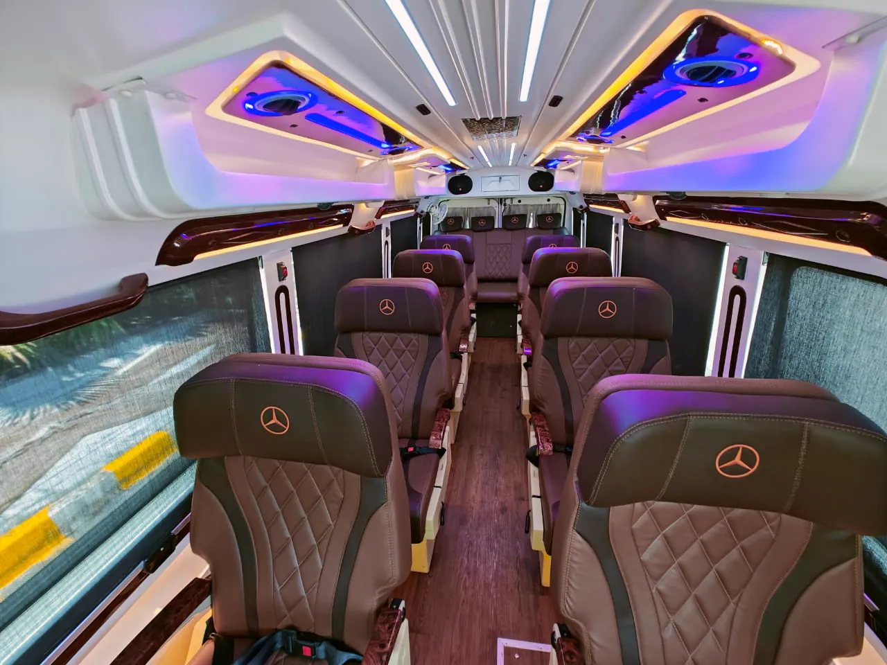 Maharaja tempo traveller, ambient lighting overhead