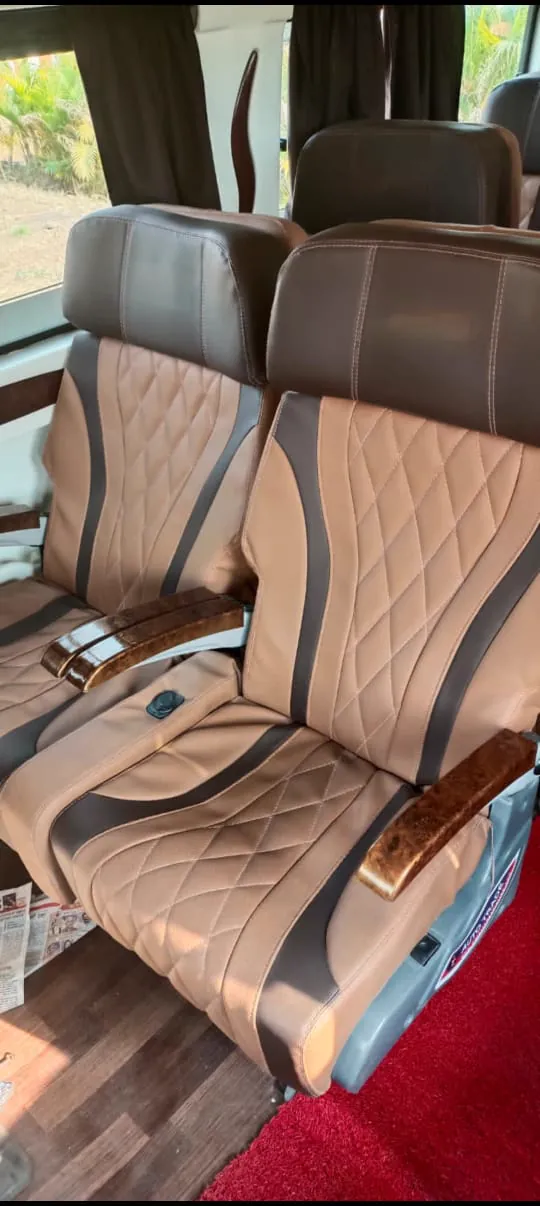 Maharaja tempo traveller, seat width and armrest